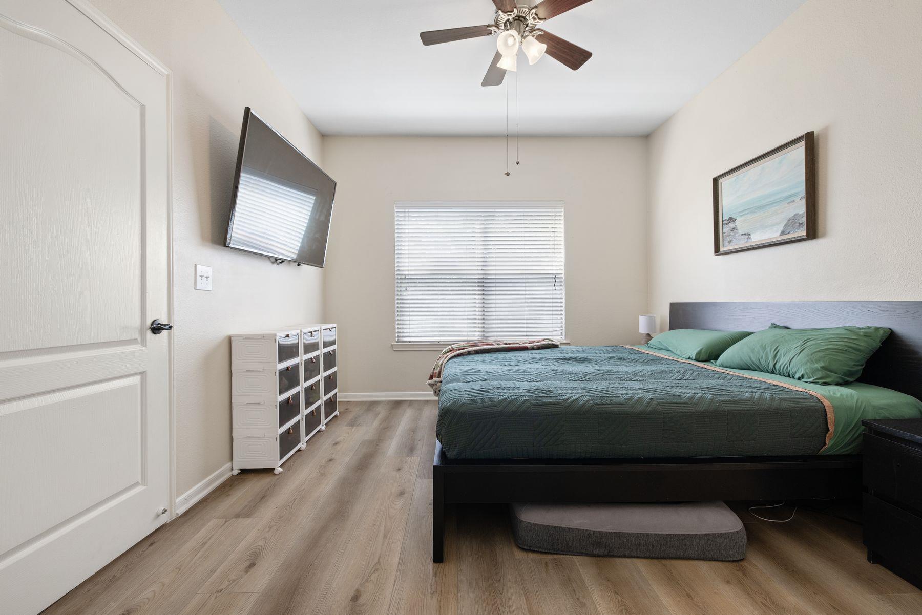 6000 Shepherd Mountain CV # 302