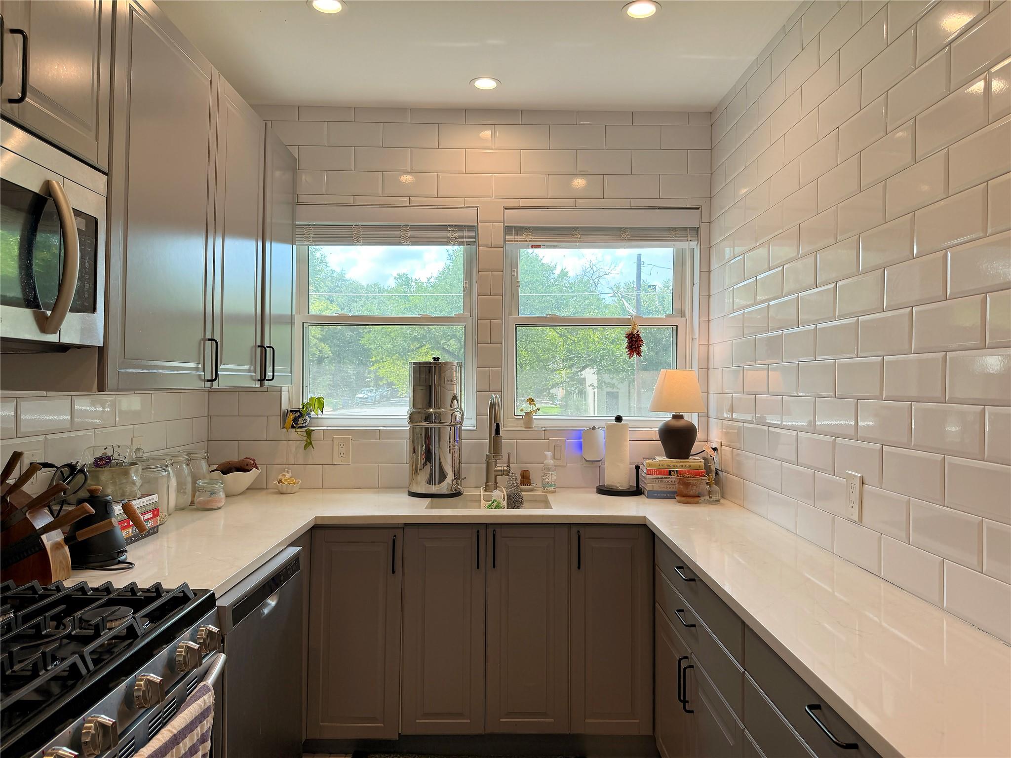2810 Wooldridge DR