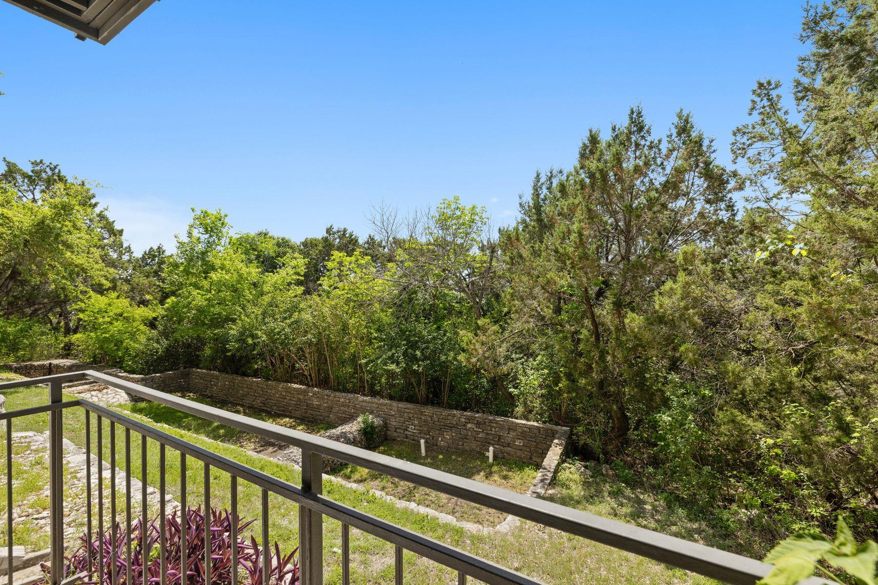 6000 Shepherd Mountain CV # 302