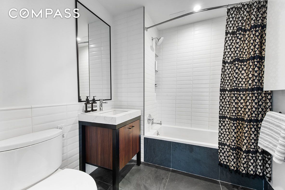 475 Clermont Avenue 1132