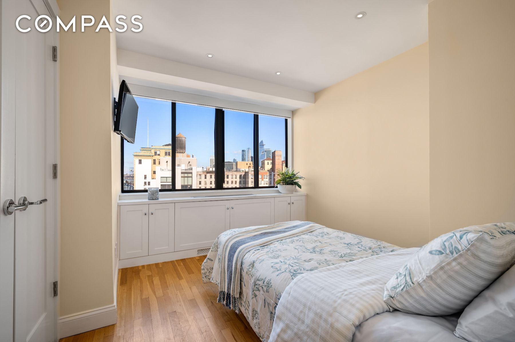 366 W 11th Street PHF
