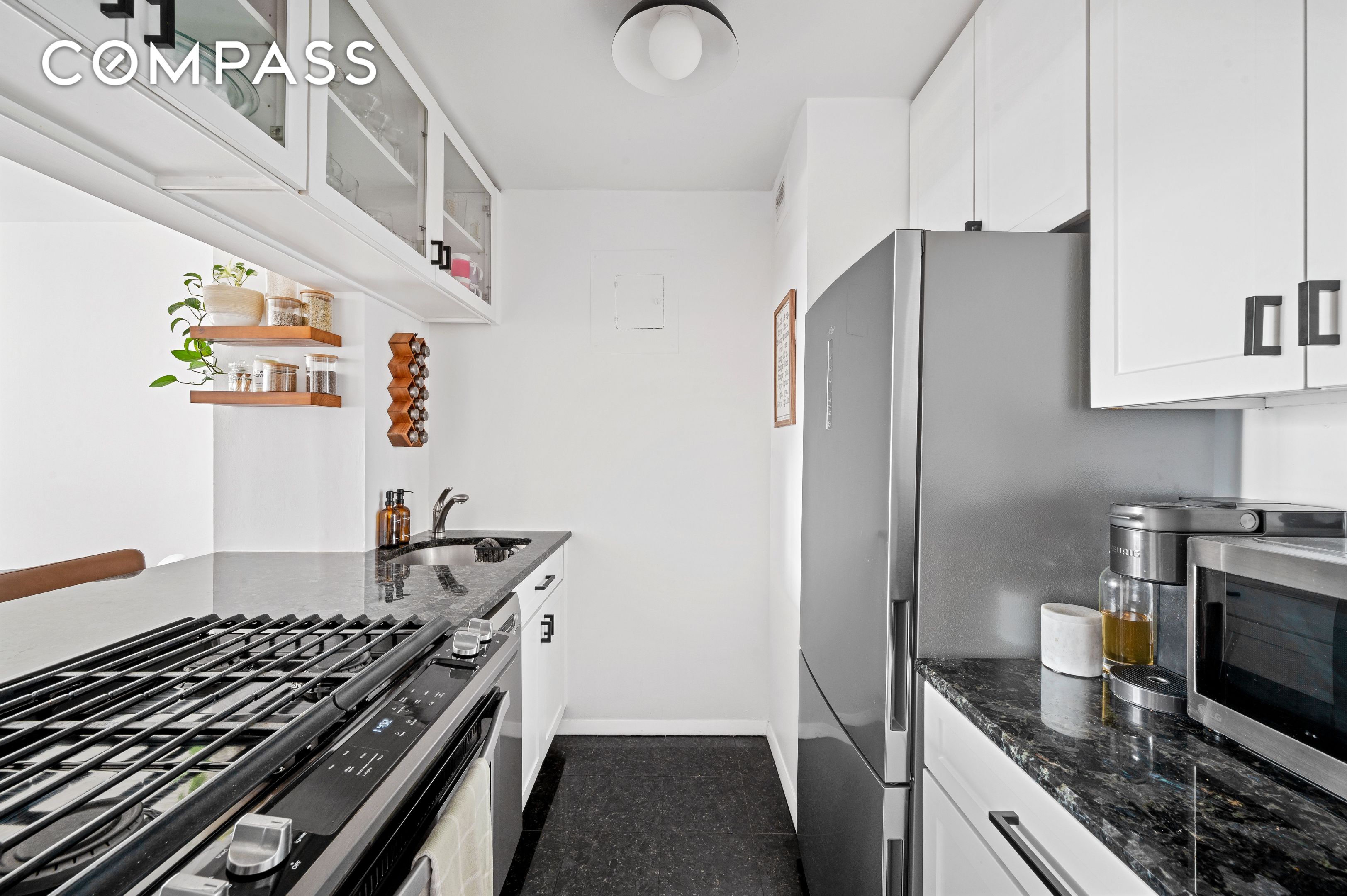 245 E 54th Street 26JK