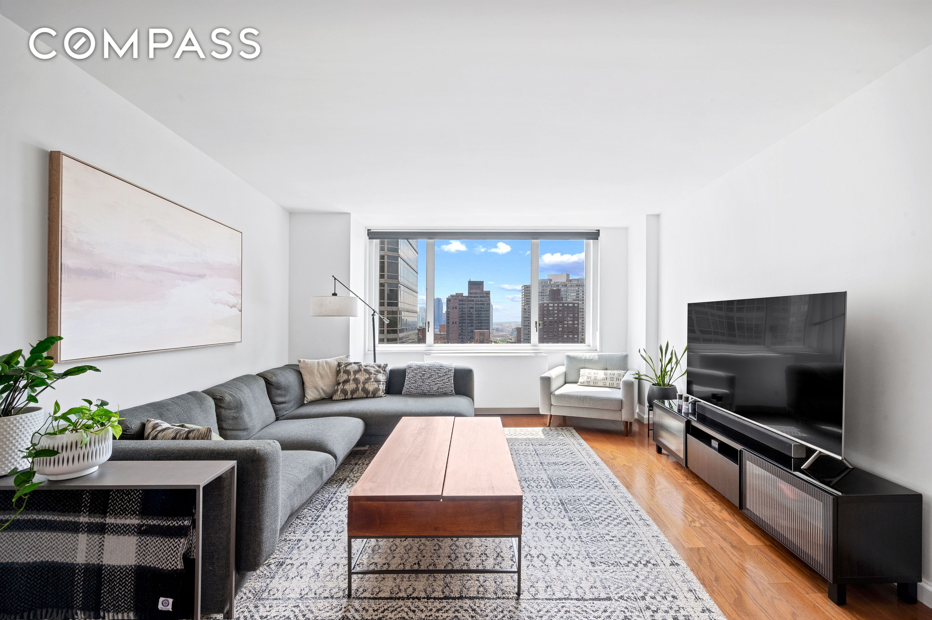 245 E 54th Street 26JK