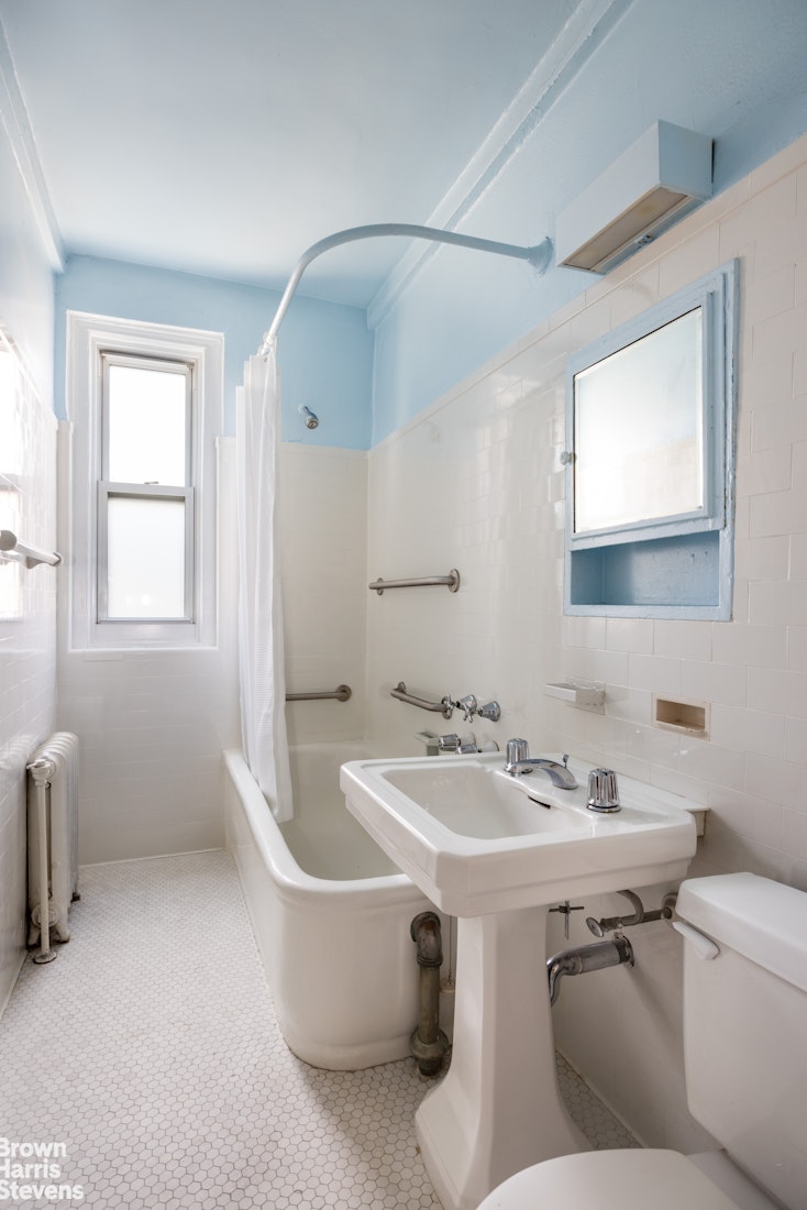 800 W END Avenue 15F