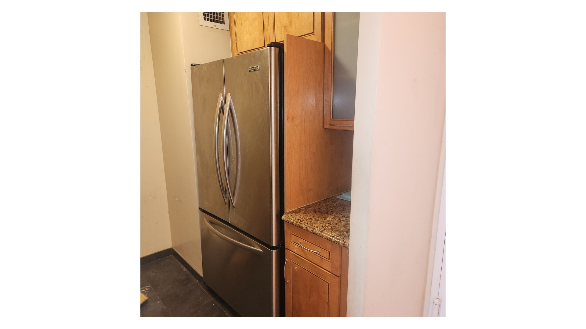 301 E 79TH Street 32F