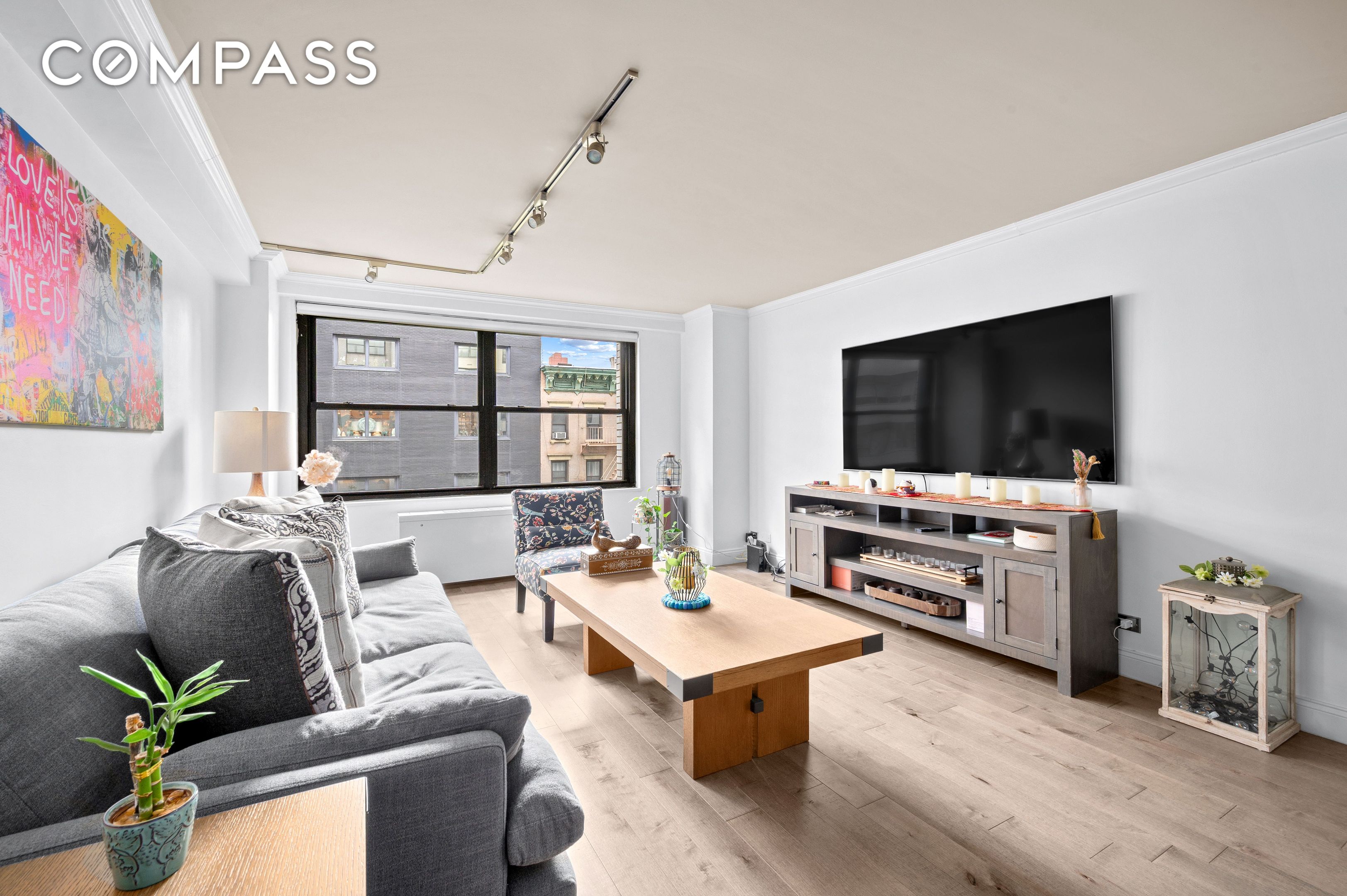 225 E 57th Street 5S