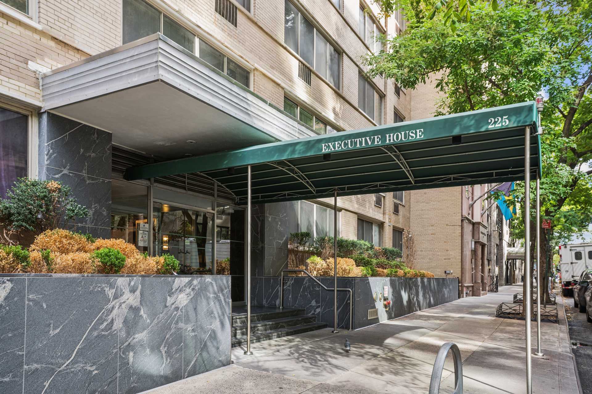 225 E 46TH Street 9C