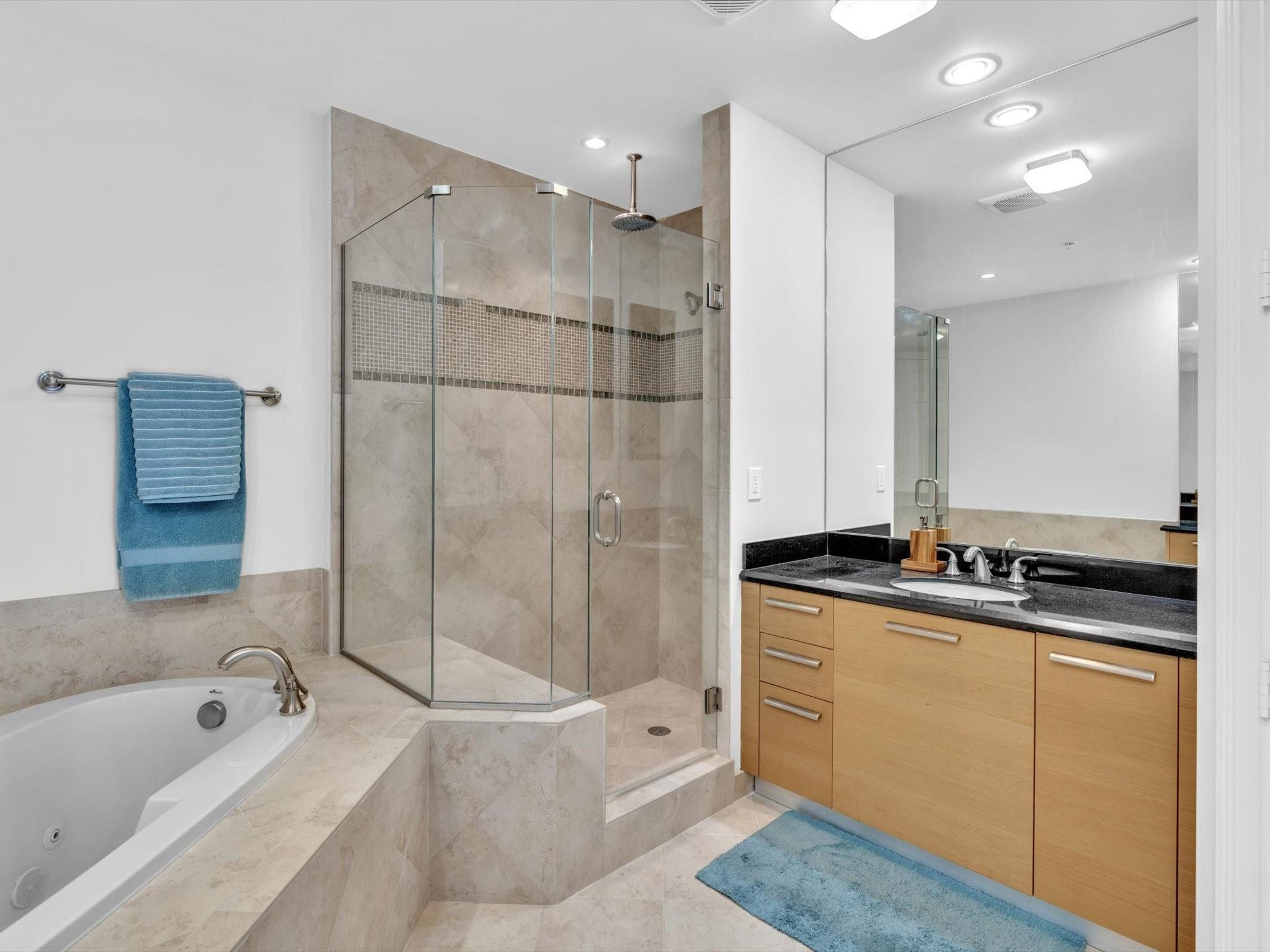 4444 El Mar Drive 3305, Lauderdale-By-The-Sea Unit: 3305