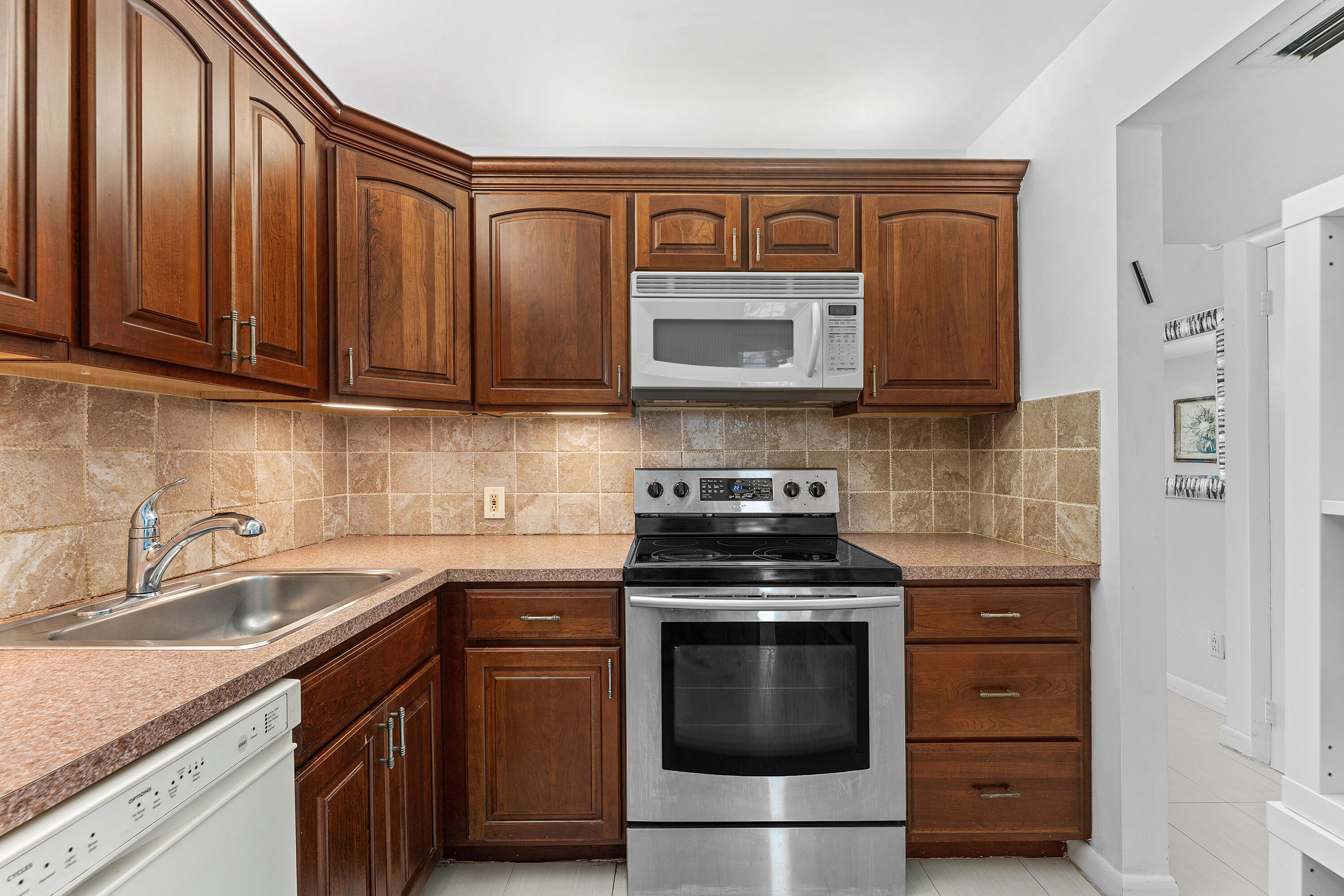 20500 W Country Club Drive 210