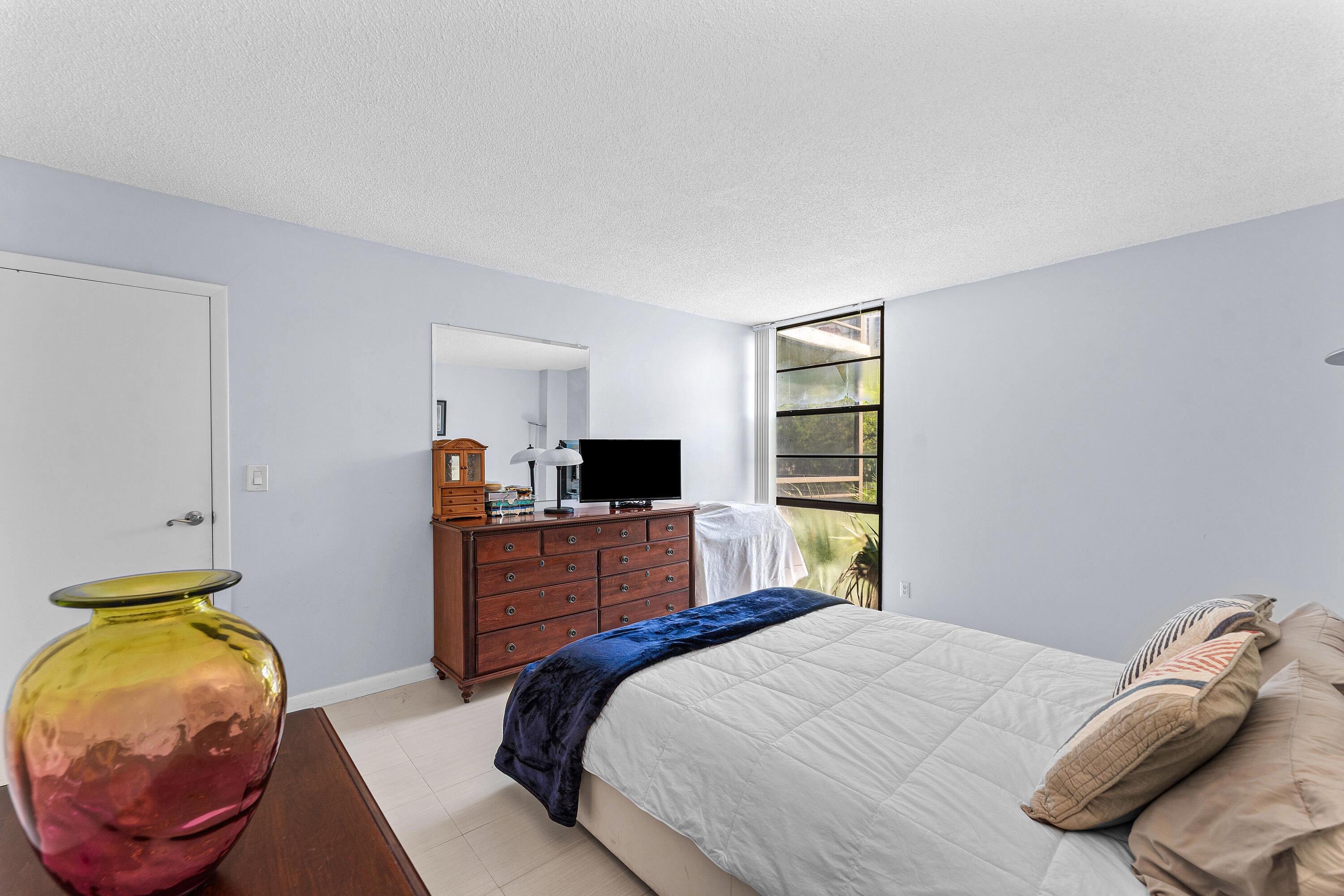 20500 W Country Club Drive 210