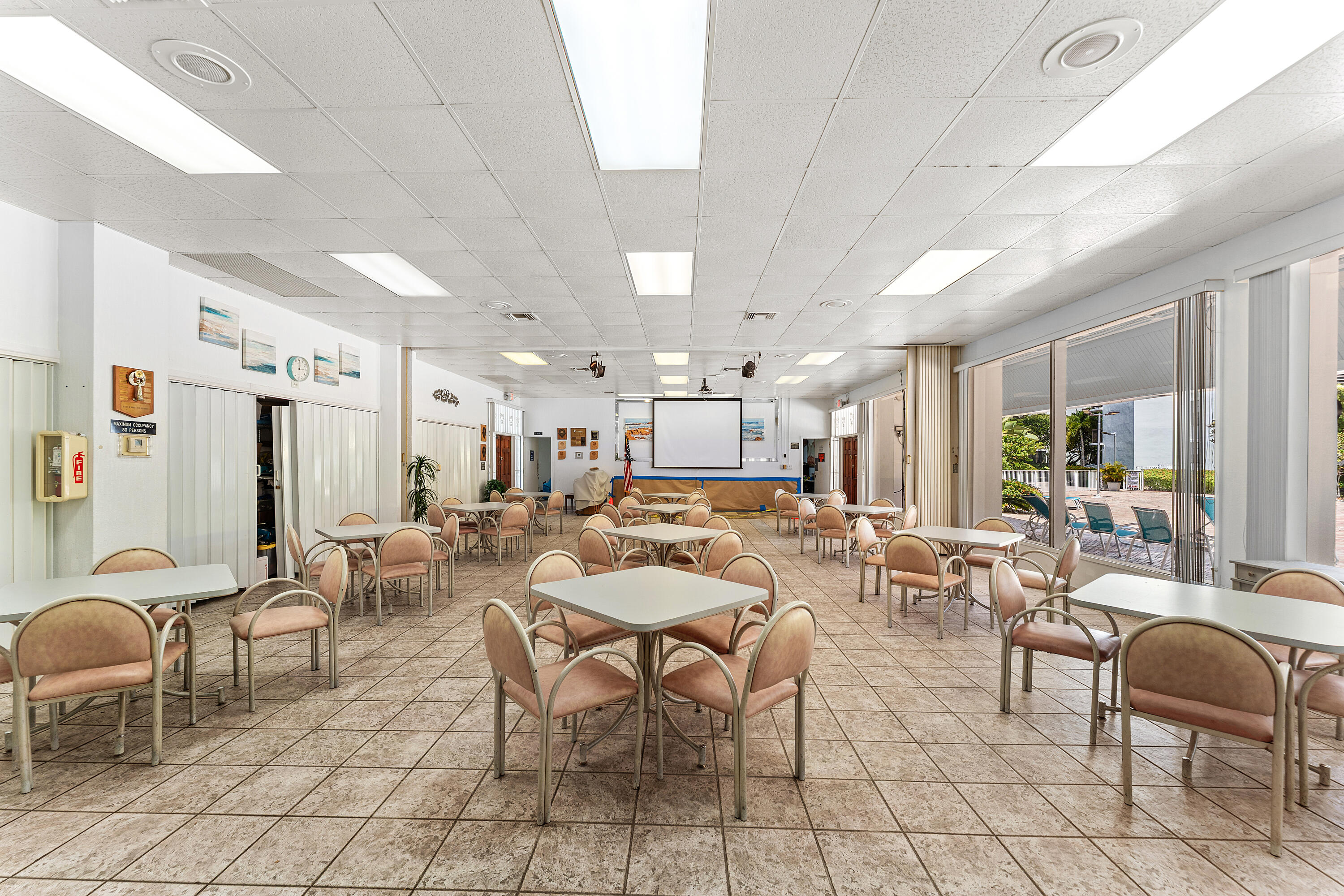 20500 W Country Club Drive 210