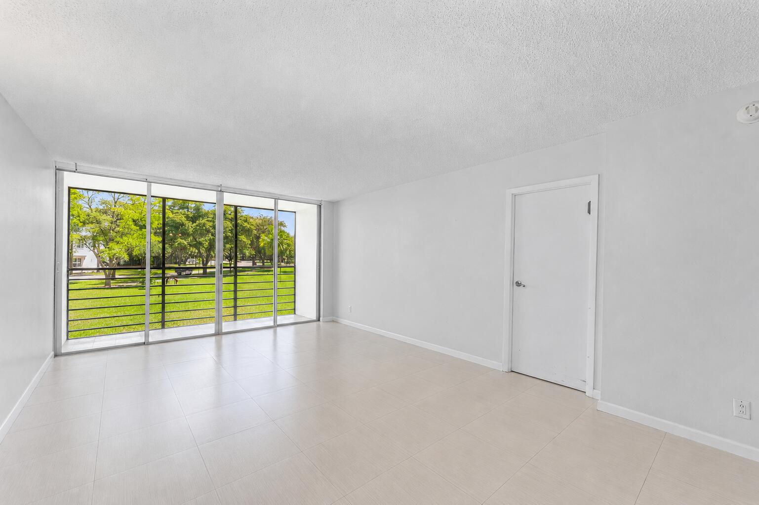 20500 W Country Club Drive 210
