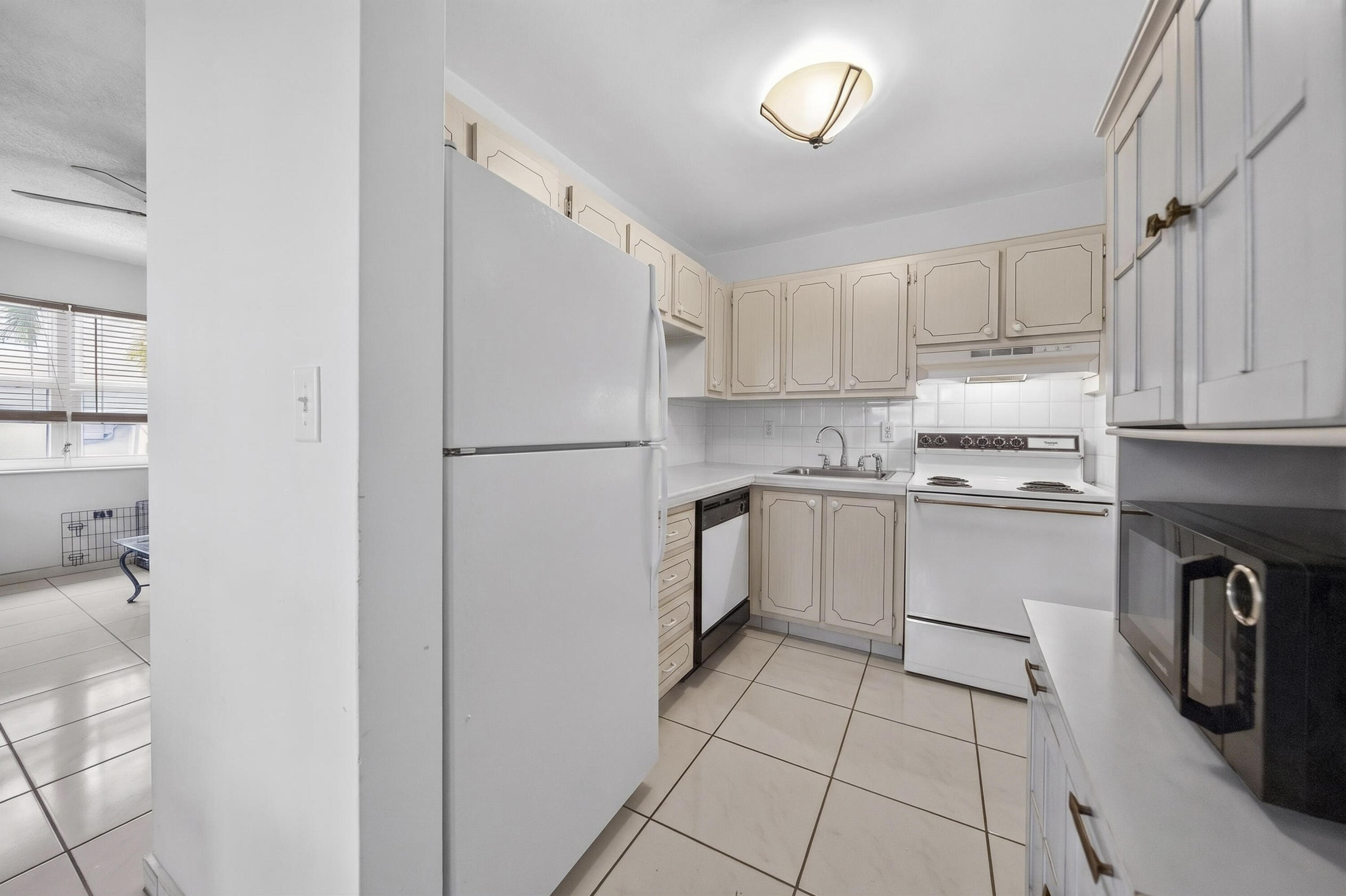 2918 Funston Street 35b
