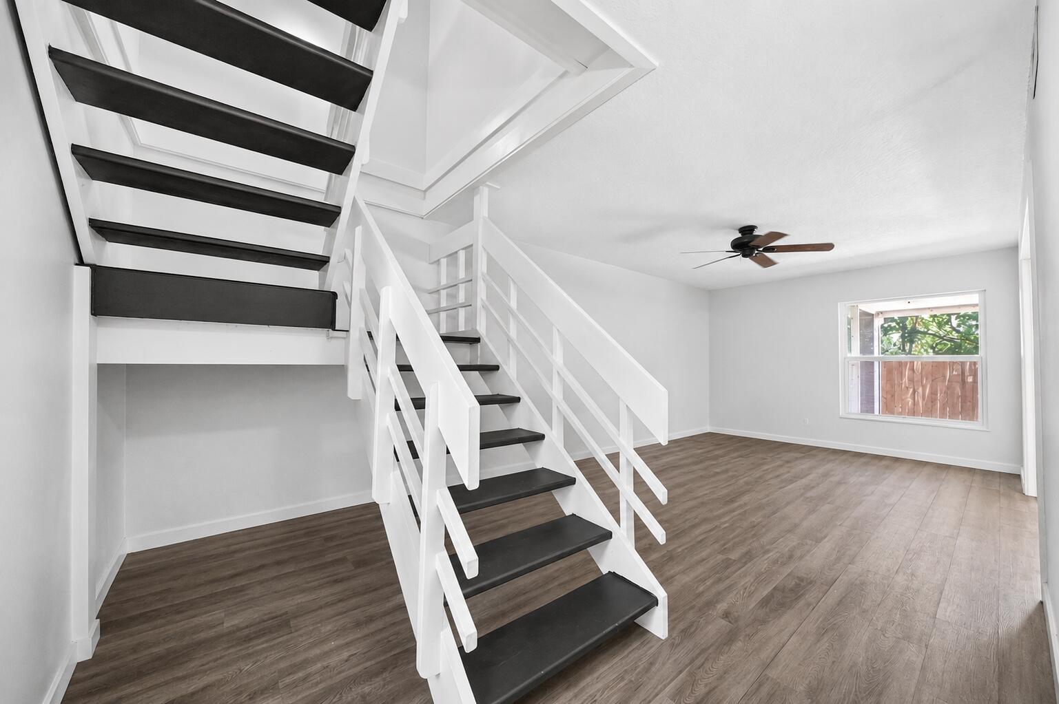 292 SUNSHINE Drive 292