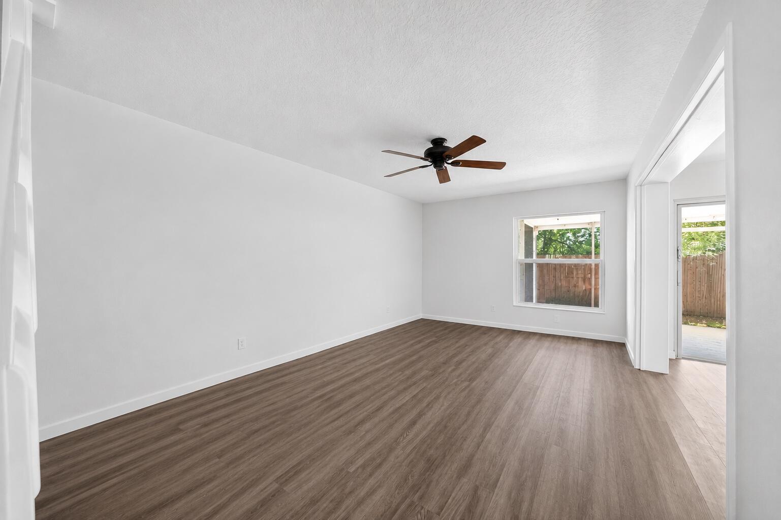 292 SUNSHINE Drive 292