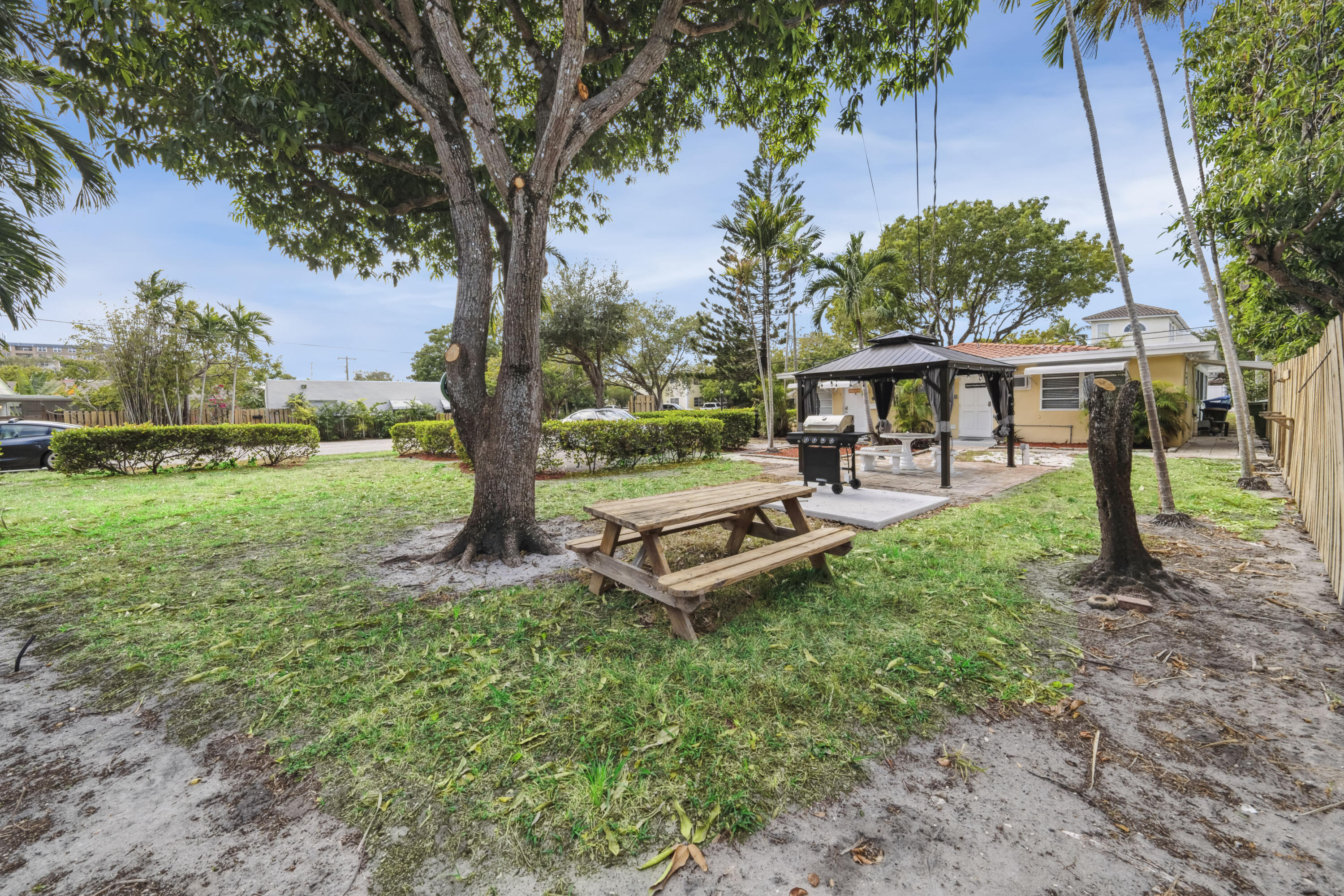 1420 MIAMI Road C