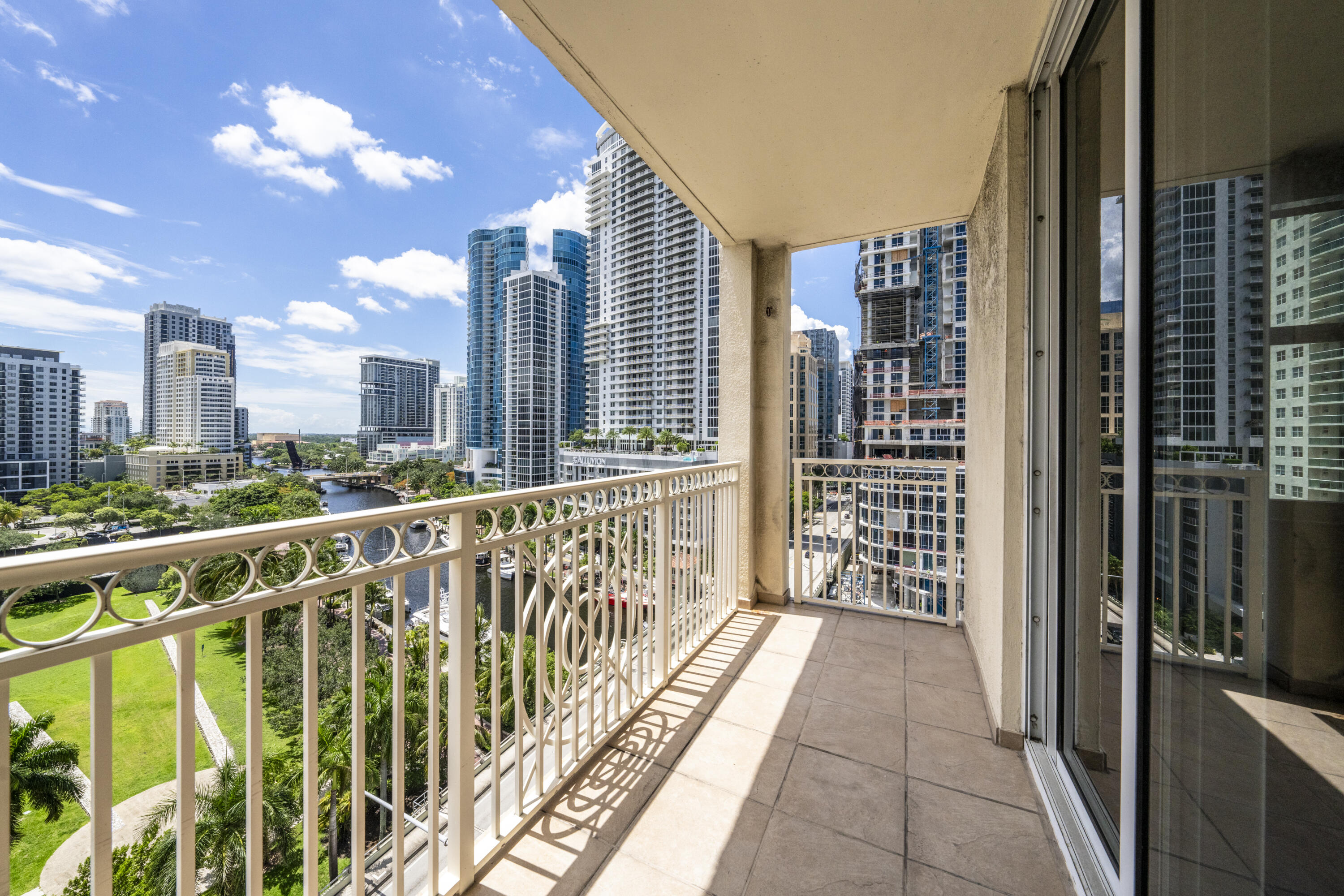 511 SE 5TH Avenue 1116