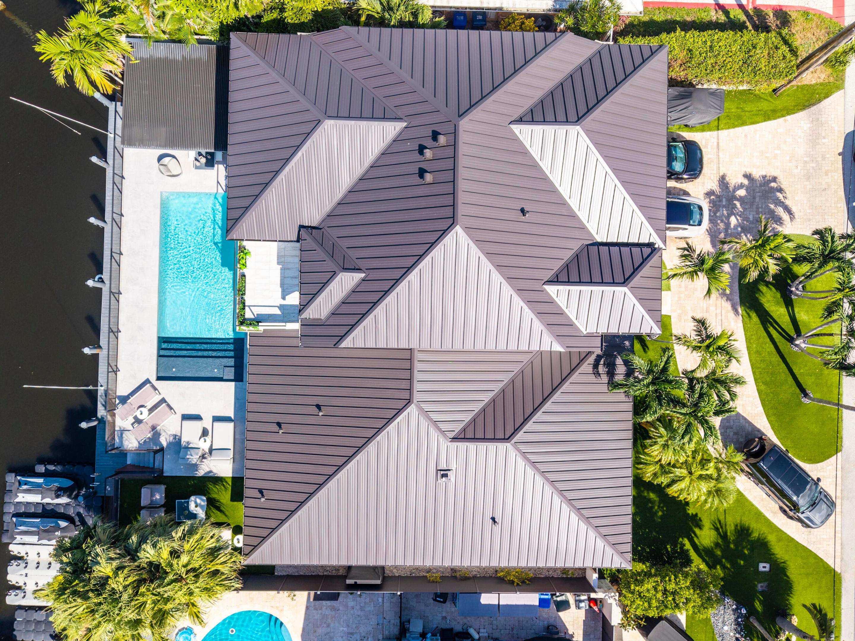 11 Castle Harbor Isle Drive