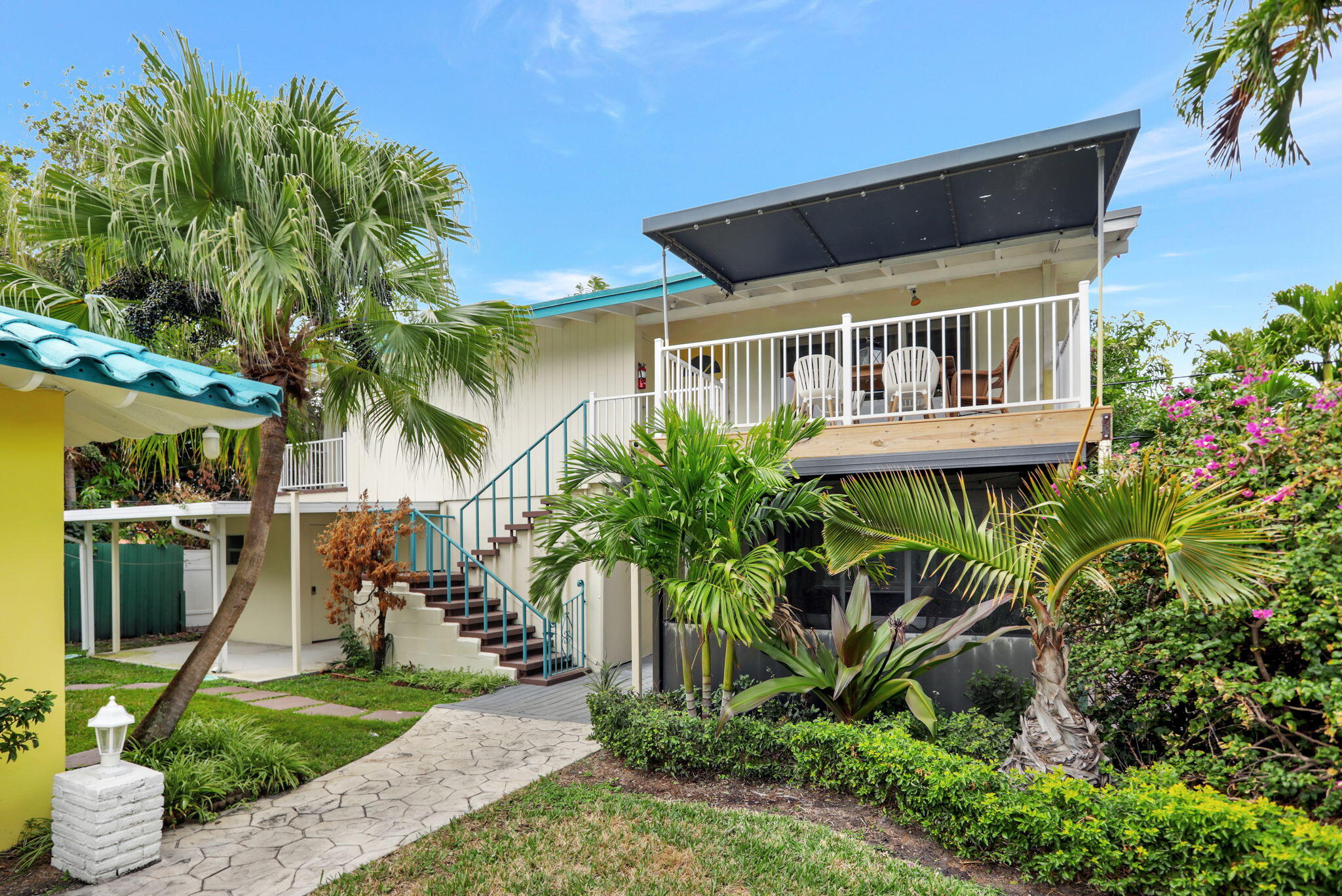 305 HIBISCUS Avenue