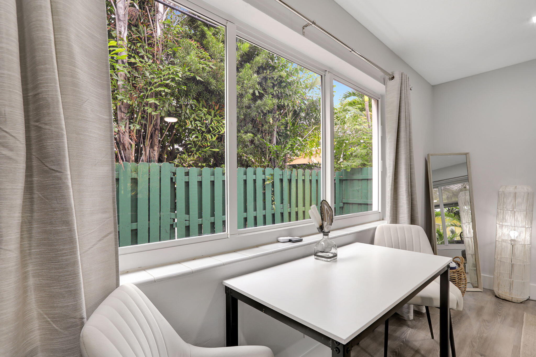 305 HIBISCUS Avenue