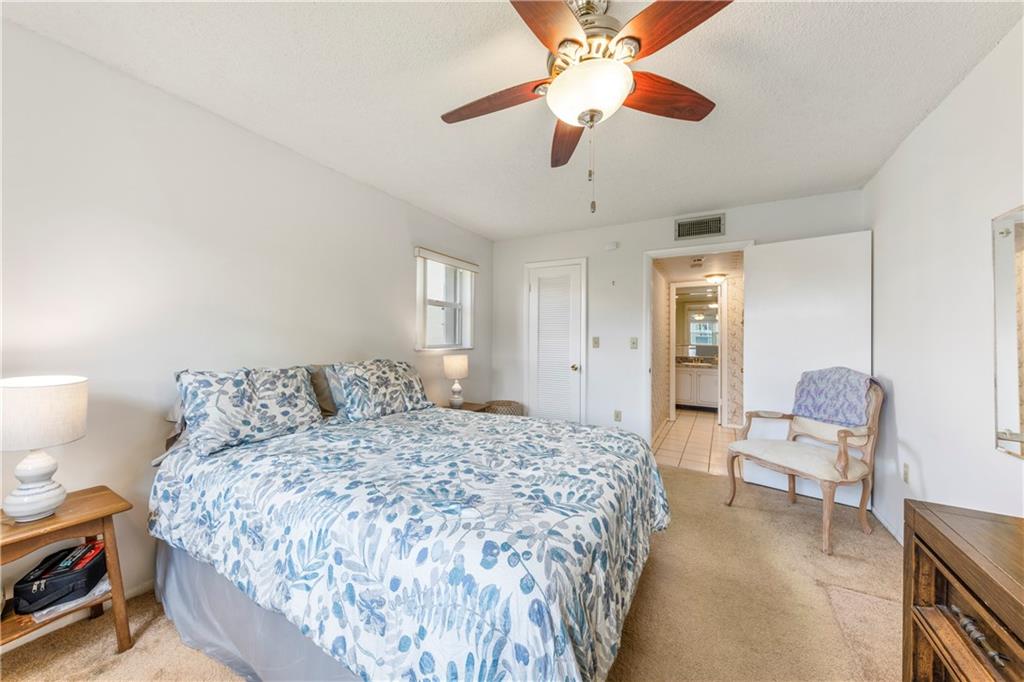 2831 E Sunrise Lakes Dr 106