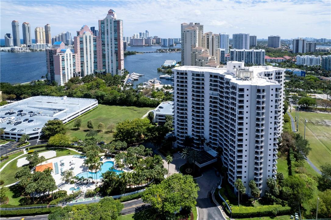 3300 NE 191st St PH6