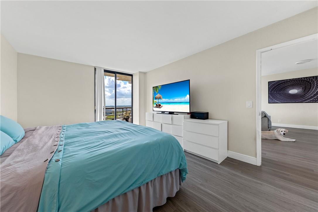 3300 NE 191st St PH6