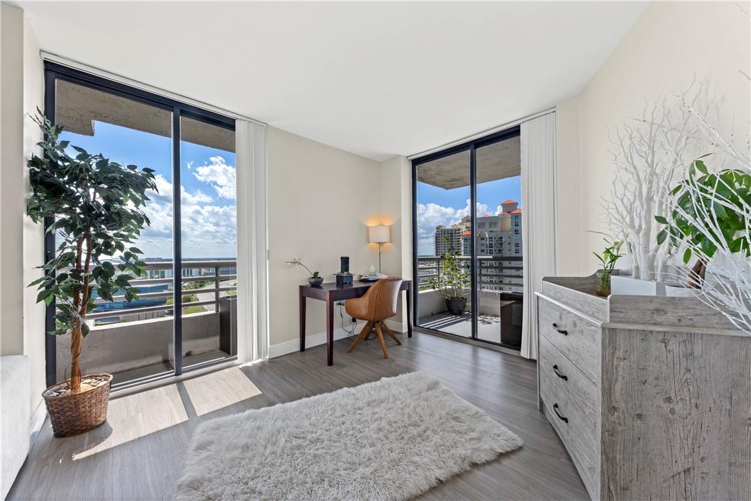 3300 NE 191st St PH6