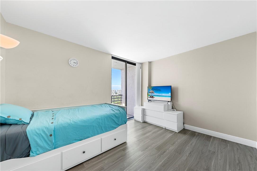 3300 NE 191st St PH6