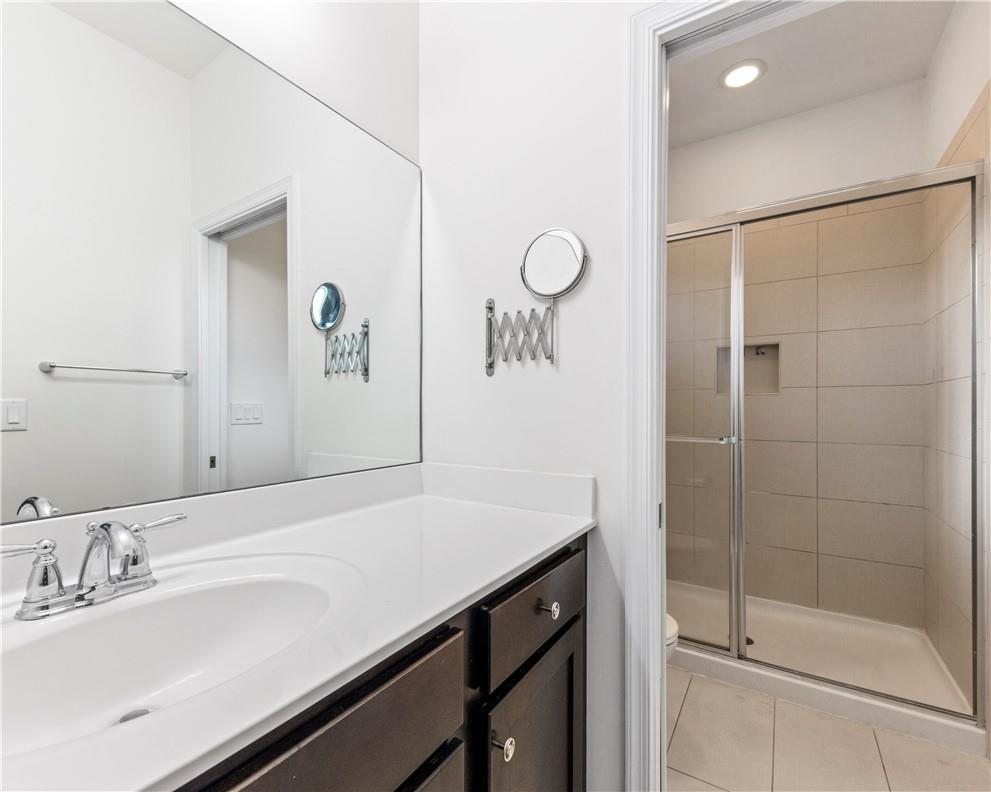 4230 N Dixie Hwy 113