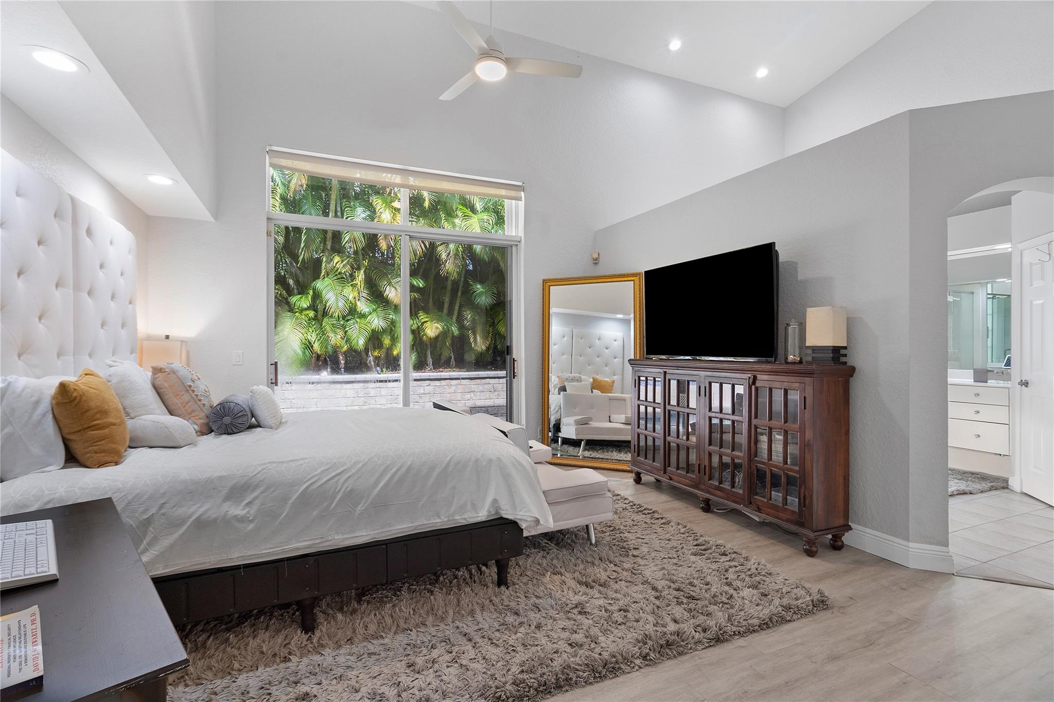 6631 NW 43rd Terrace