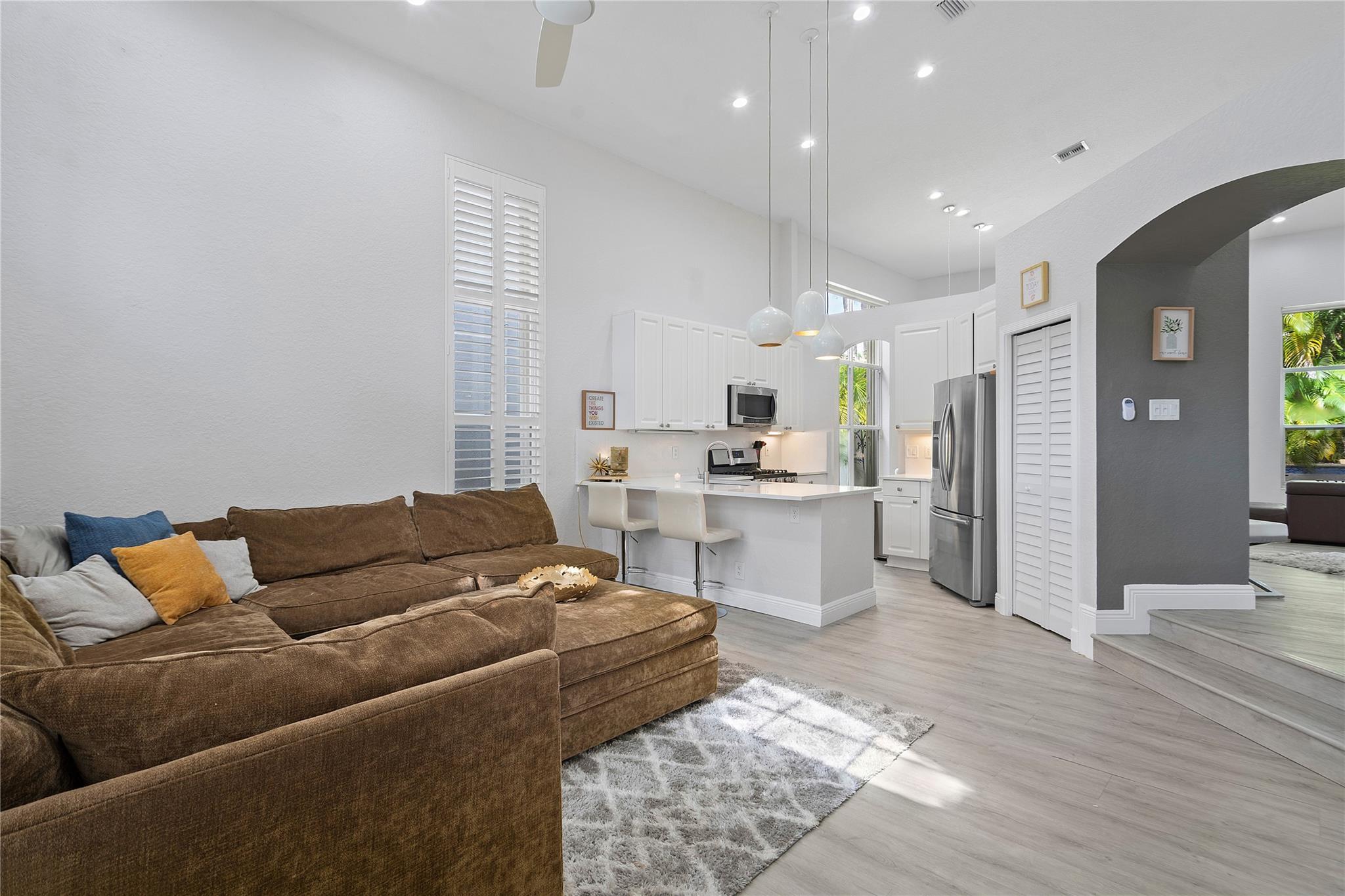 6631 NW 43rd Terrace