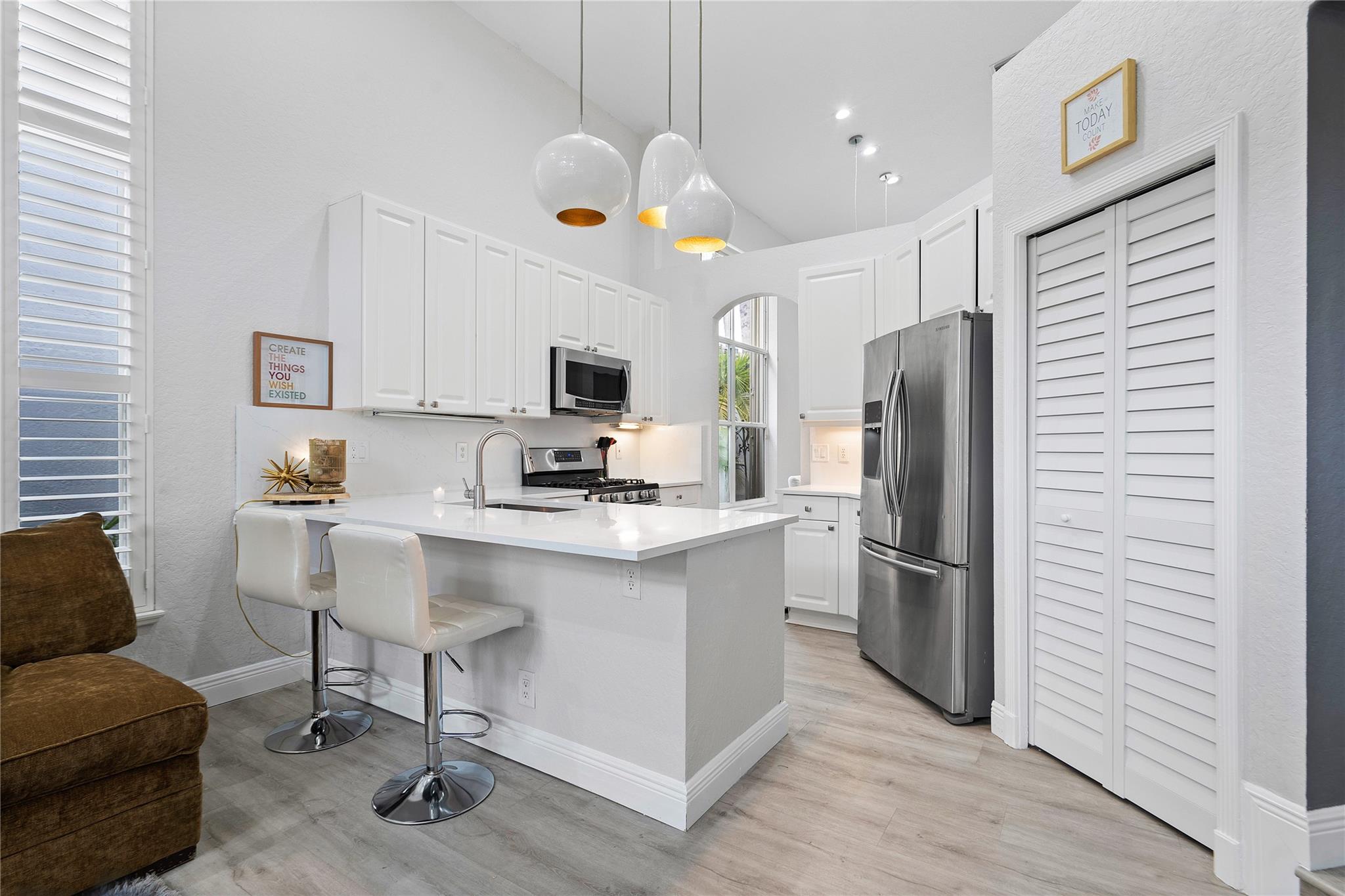 6631 NW 43rd Terrace