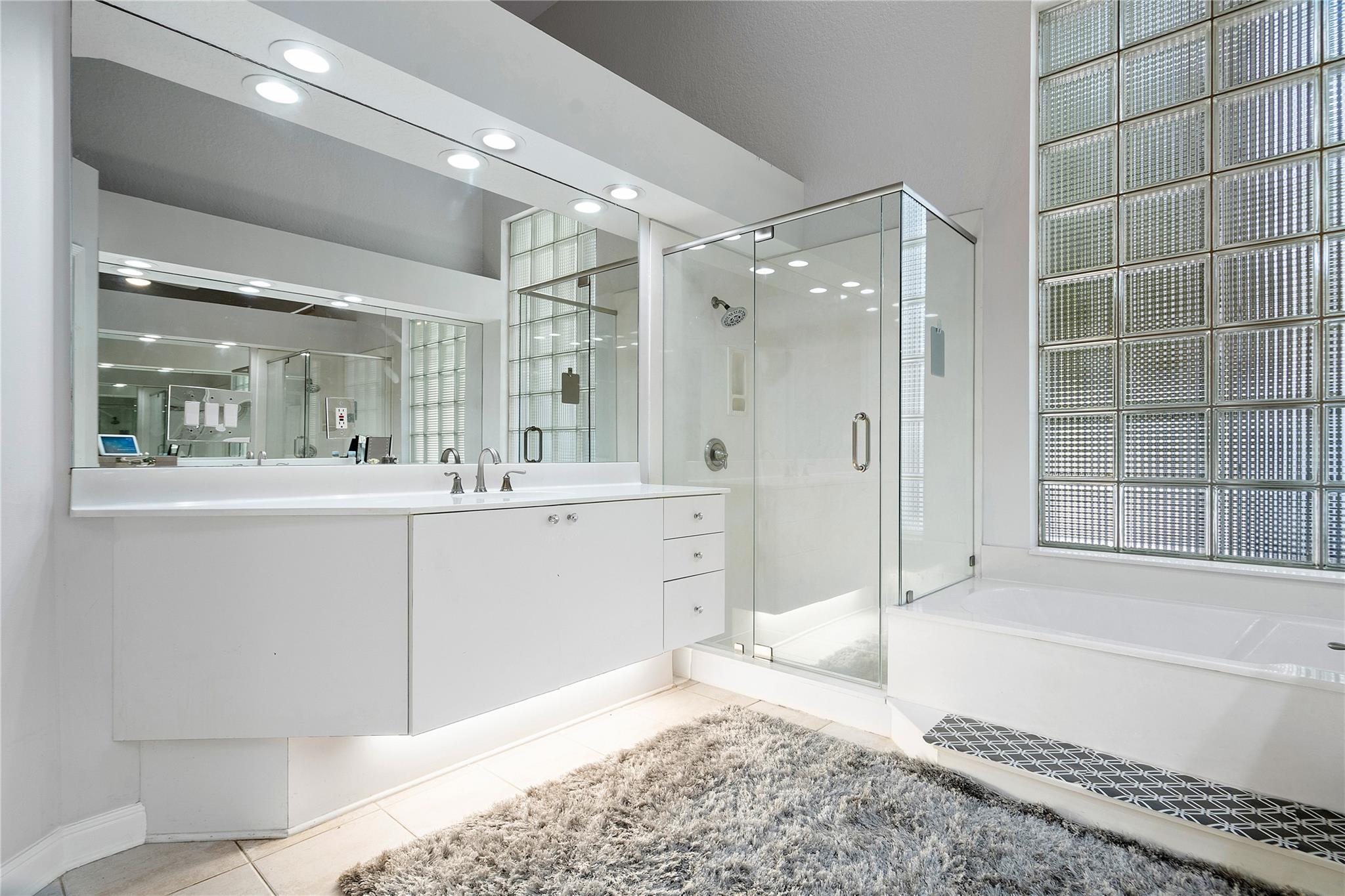 6631 NW 43rd Terrace