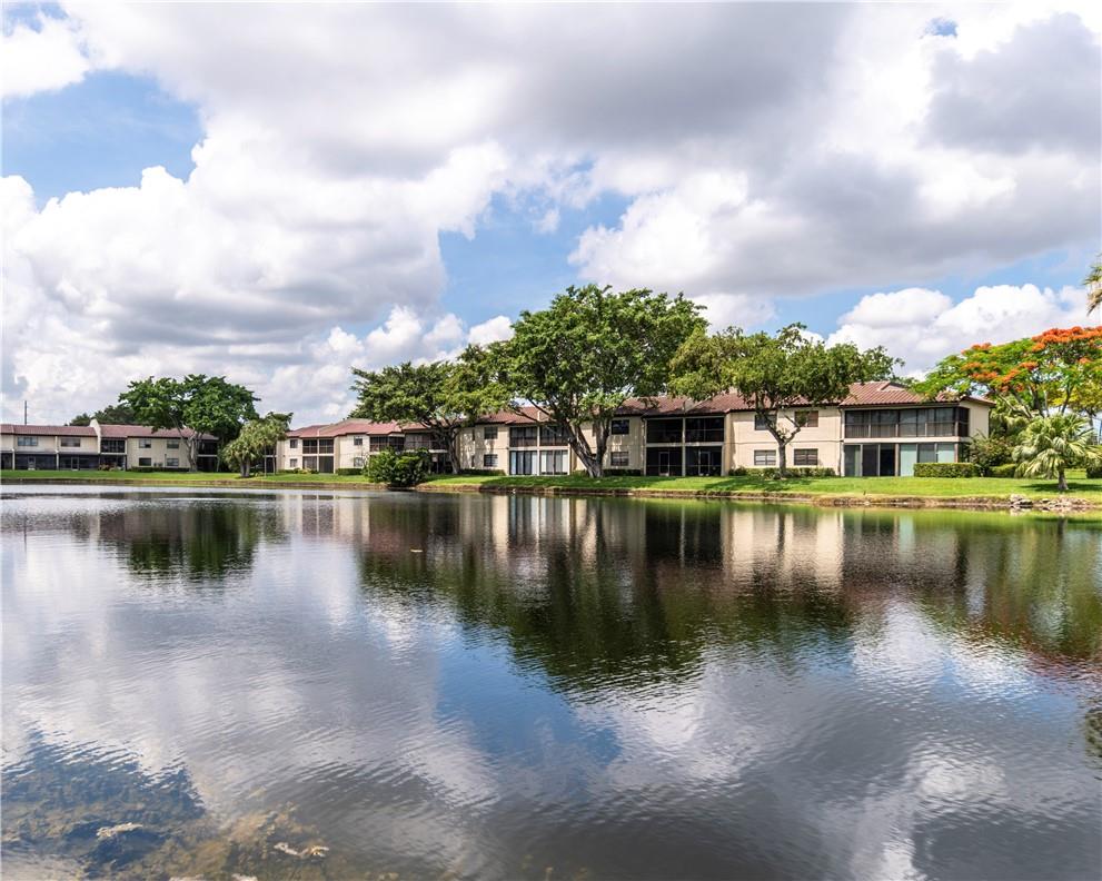 21863 Arriba Real 8-F