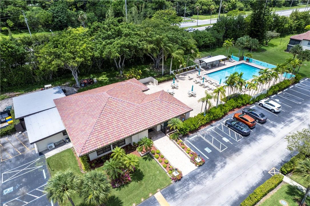 21863 Arriba Real 8-F