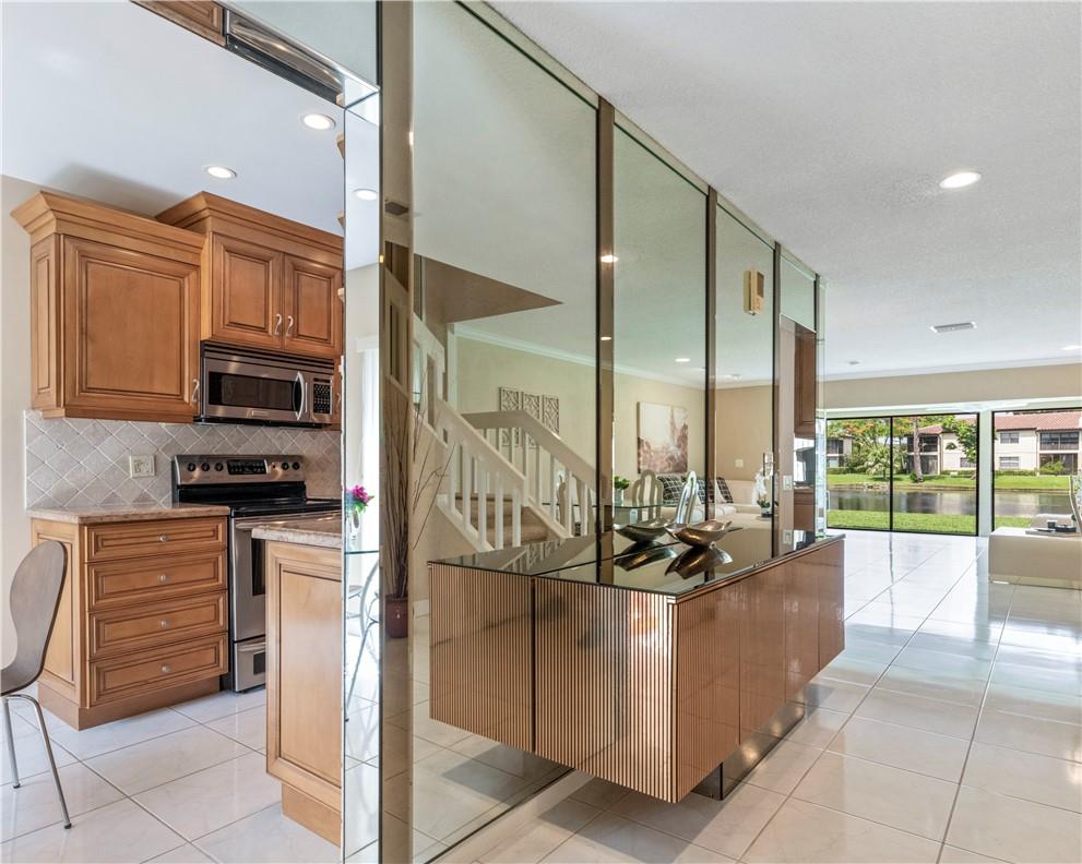 21863 Arriba Real 8-F