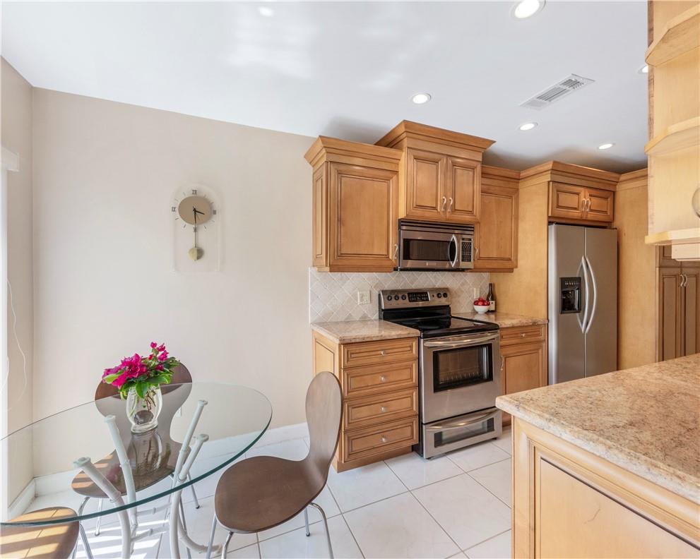 21863 Arriba Real 8-F