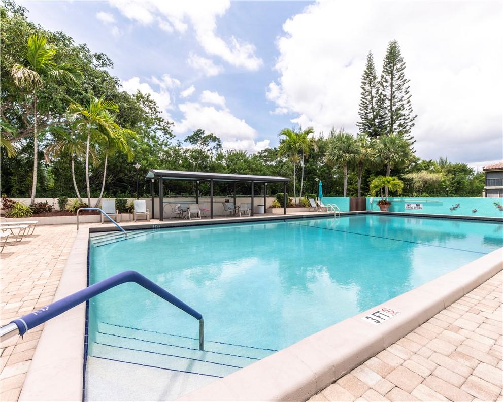 21863 Arriba Real 8-F