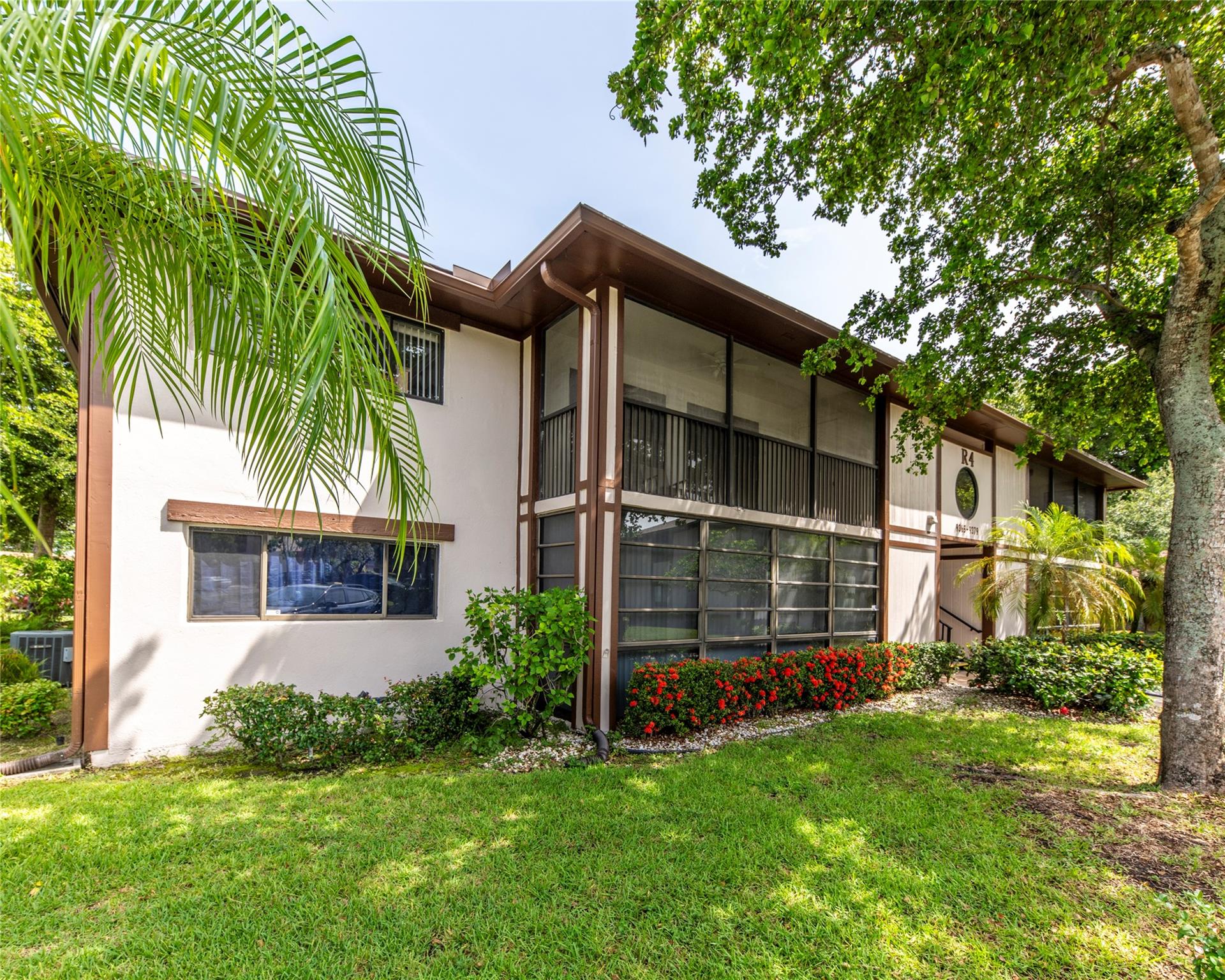 9369 S Belfort Cir 114