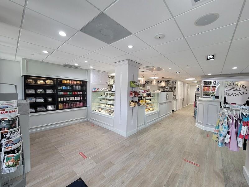 7000 Island Blvd PH-06