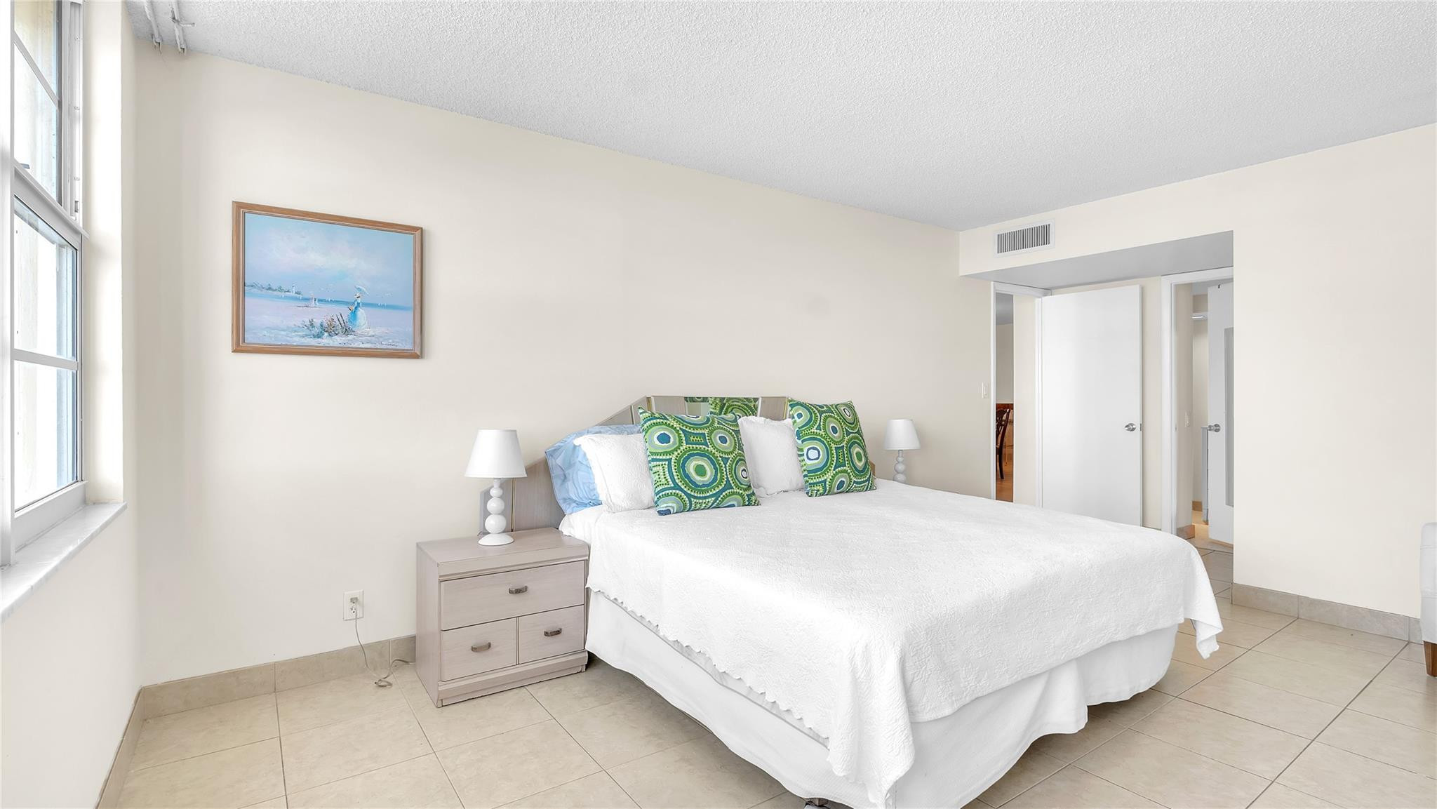 1012 N Ocean Boulevard 910