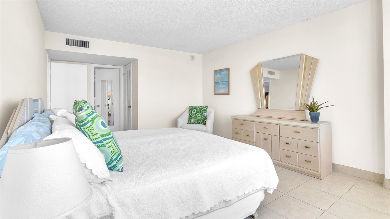 1012 N Ocean Boulevard 910