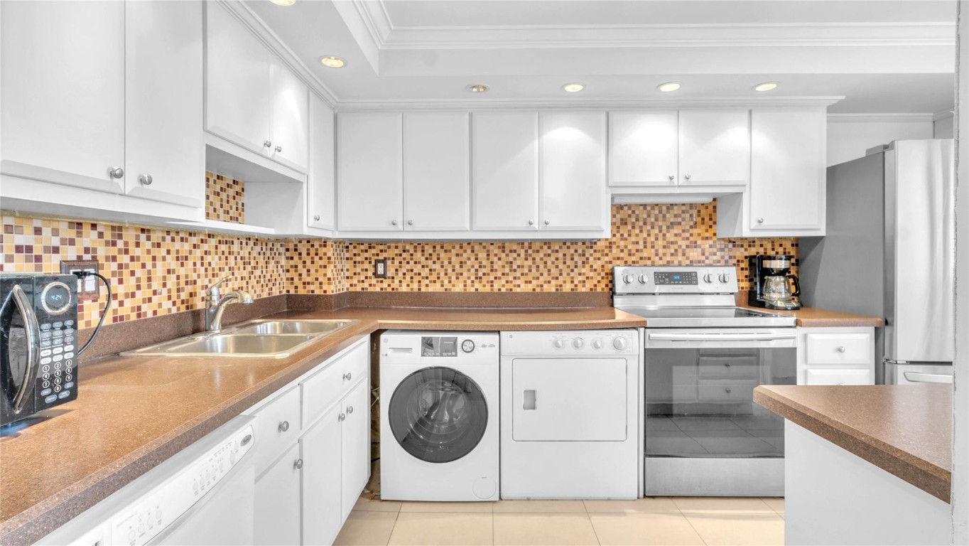 1012 N Ocean Boulevard 910