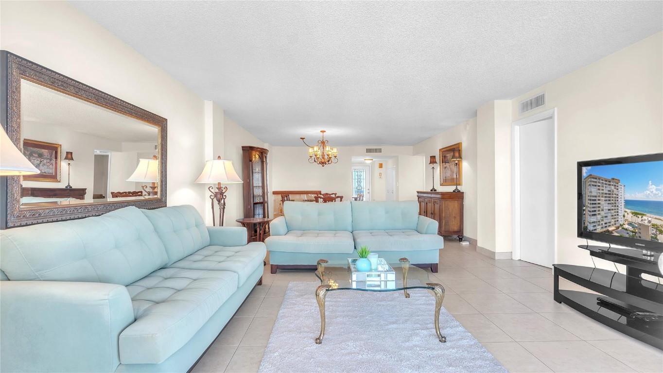 1012 N Ocean Boulevard 910