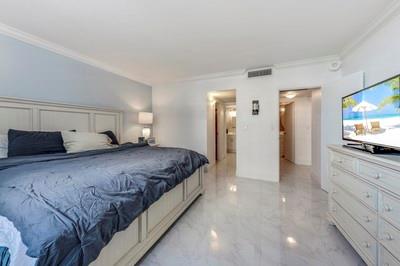 4250 Galt Ocean Dr 4R