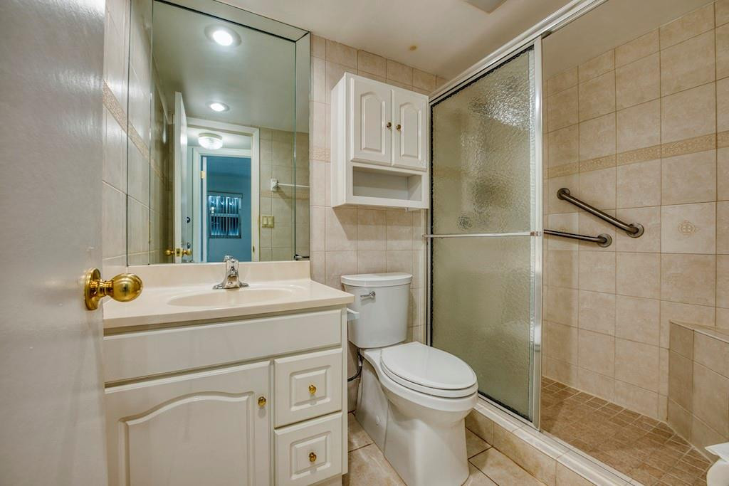 3001 E Sunrise Lakes Dr 112