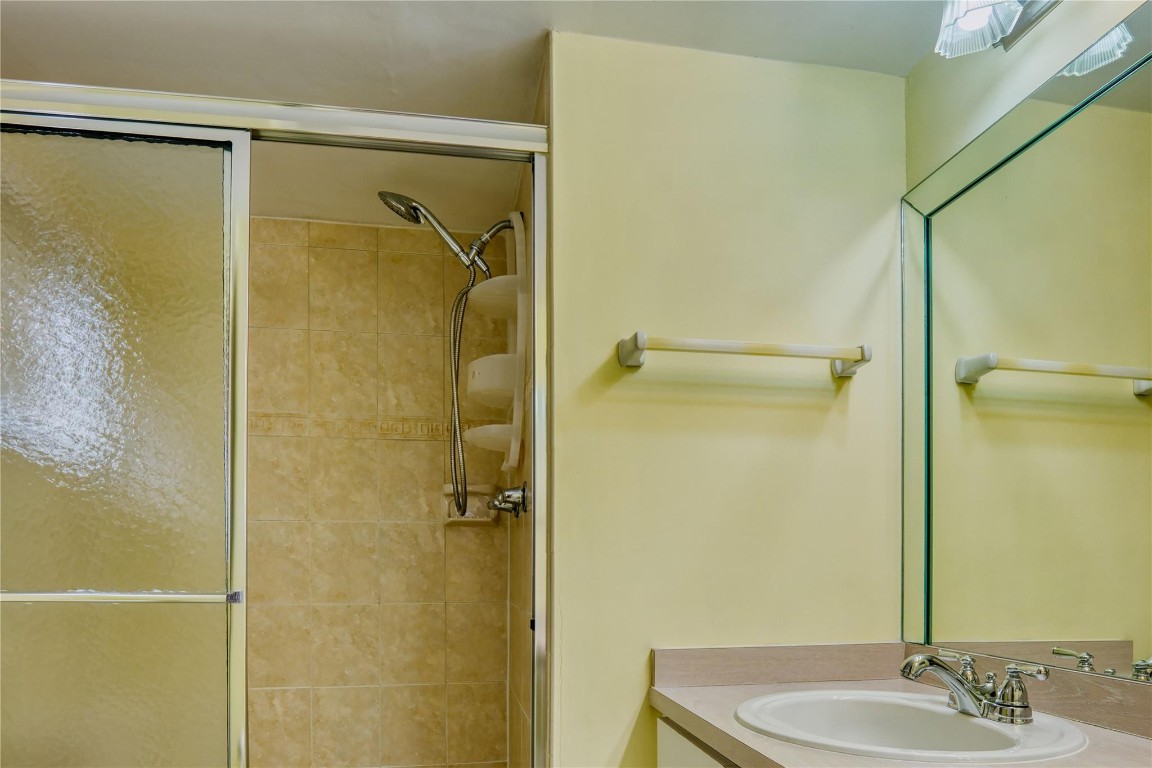 3001 E Sunrise Lakes Dr 112