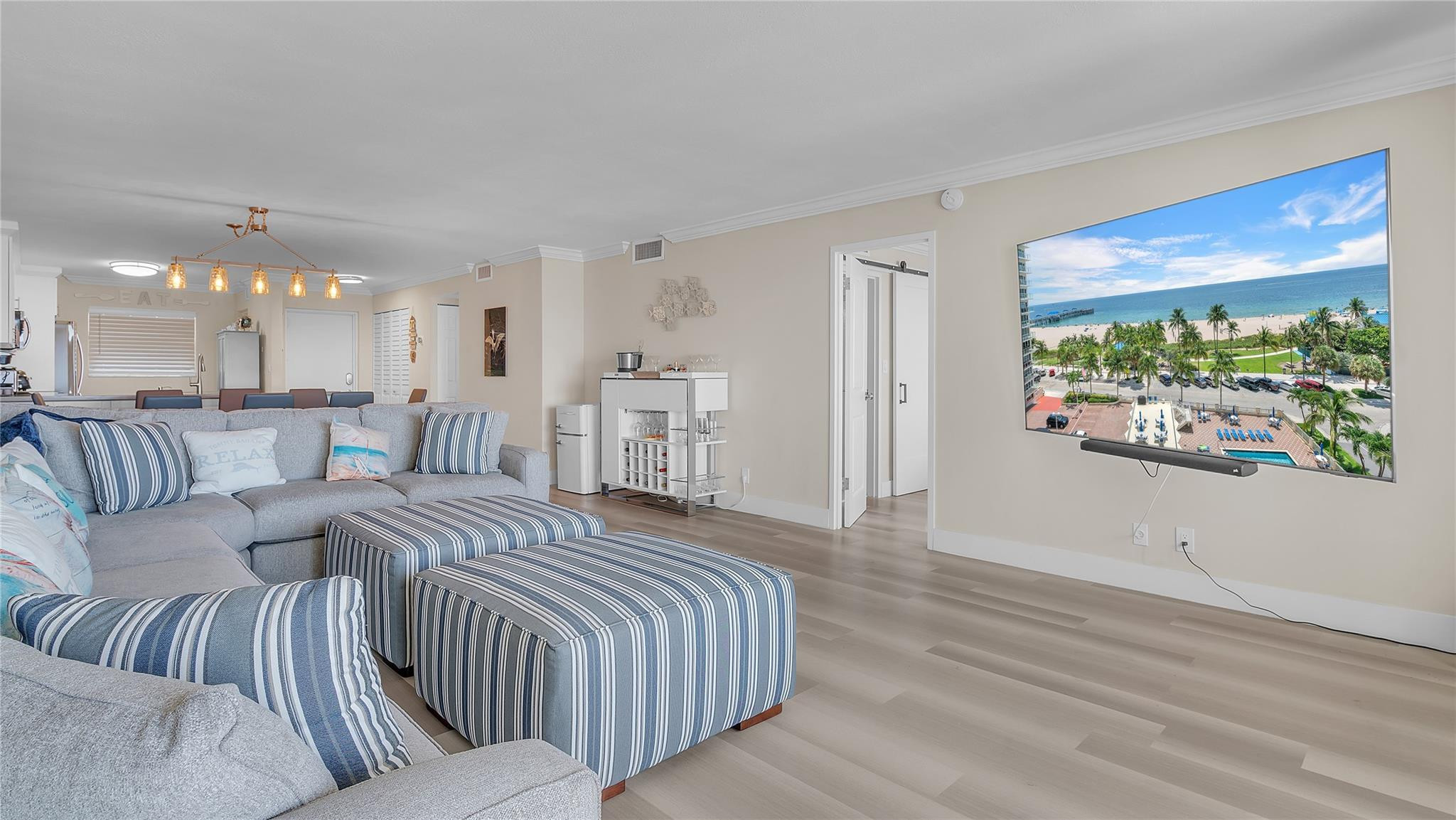 111 N Pompano Beach Boulevard Unit: 913