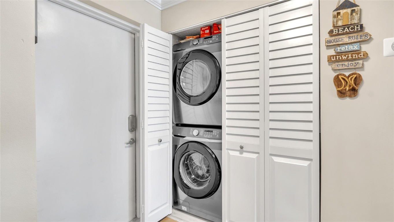 111 N Pompano Beach Boulevard Unit: 913